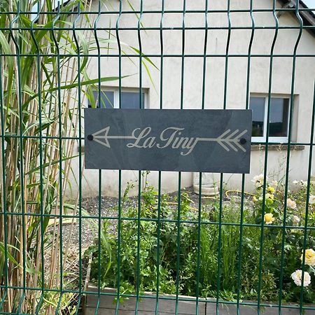 Tiny House Guest House Digny ภายนอก รูปภาพ
