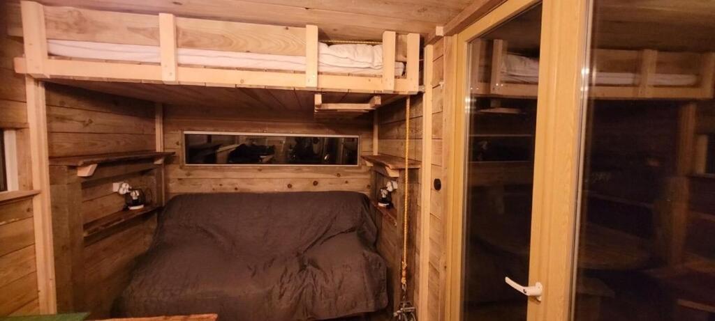 Tiny House Guest House Digny ภายนอก รูปภาพ