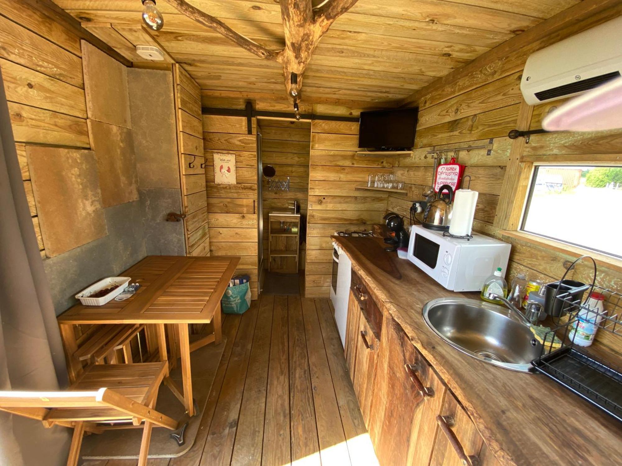 Tiny House Guest House Digny ภายนอก รูปภาพ
